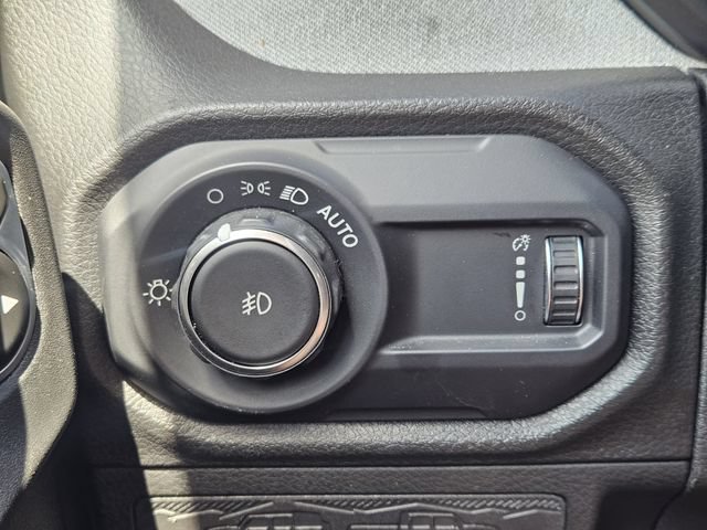 Used 2024 Jeep Wrangler Unlimited Sport AWD/4WD image 28