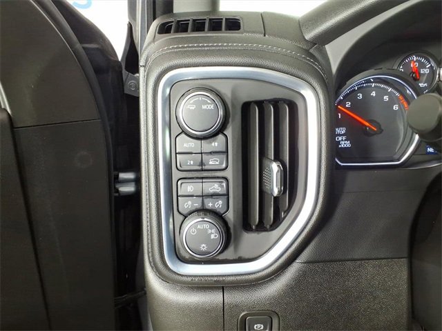 Used 2021 Chevrolet Silverado 1500 RST image 15