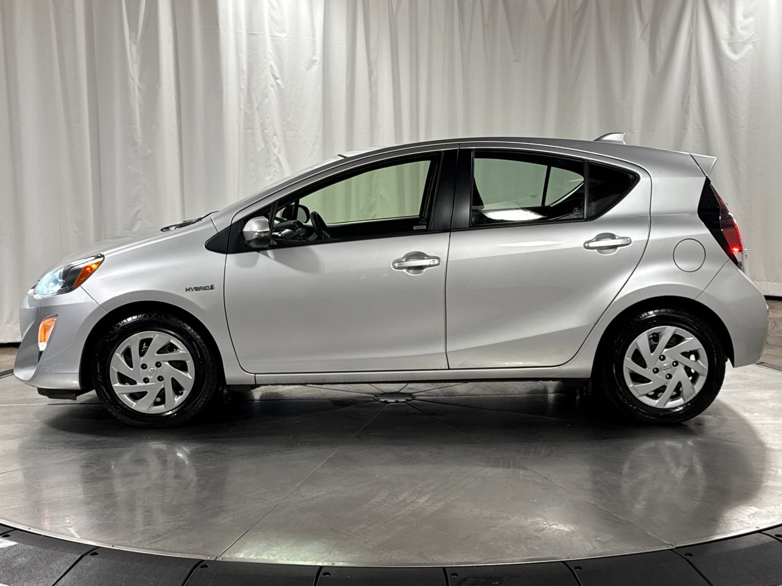 Used 2015 Toyota Prius C Three FWD image 8
