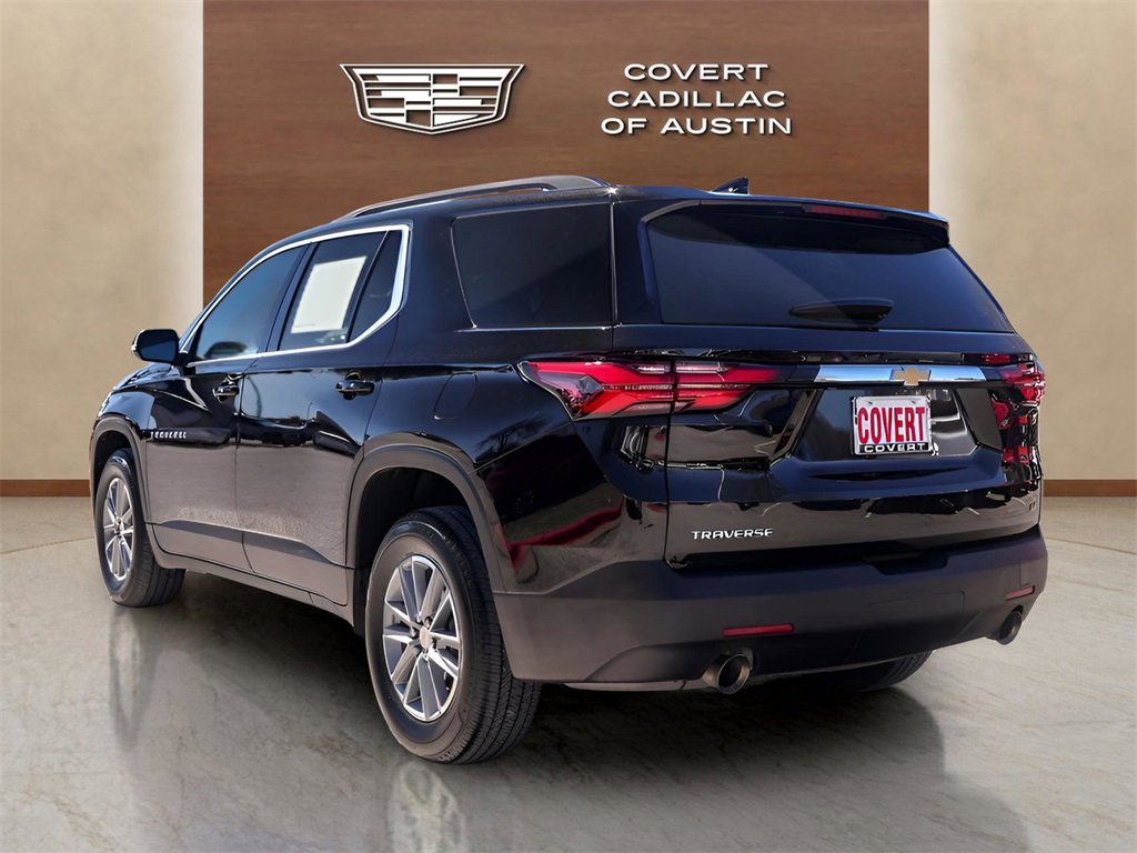 Used 2023 Chevrolet Traverse LT image 3