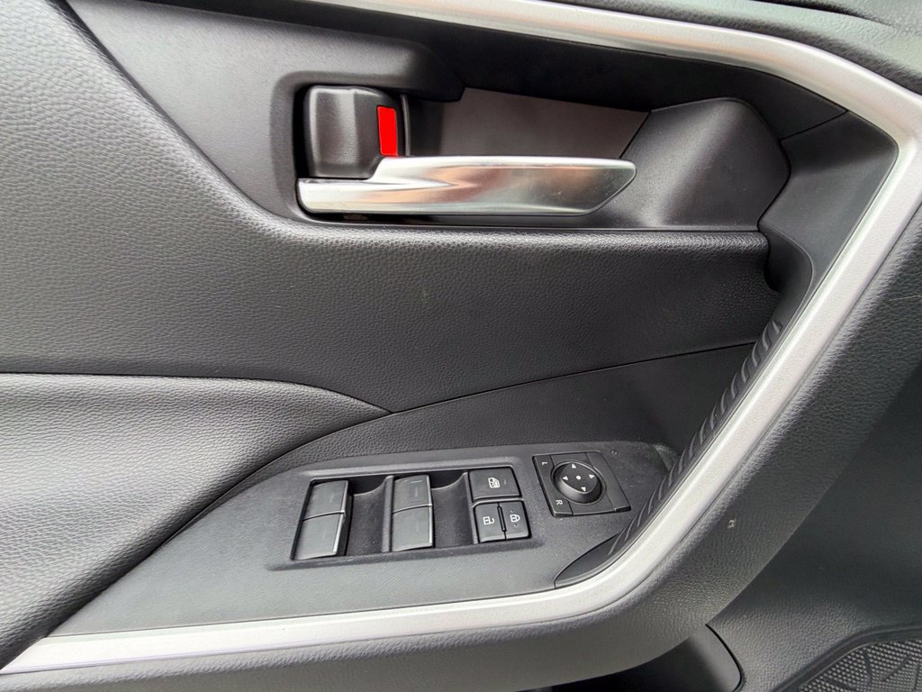 Used 2023 Toyota RAV4 SE w/ Weather & Moonroof Package AWD/4WD image 15