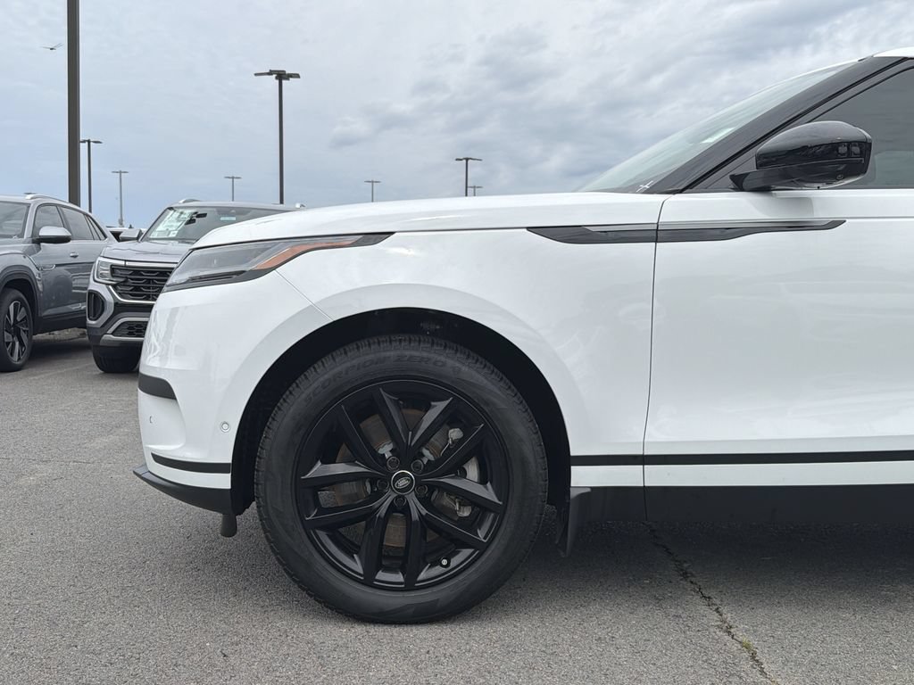 Used 2026 Land Rover Range Rover Velar S AWD/4WD image 9