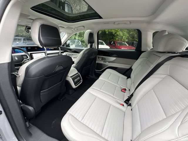 New 2026 Lincoln Nautilus Reserve AWD/4WD image 24