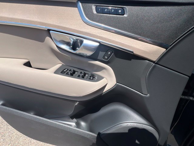 New 2026 Volvo XC90 B6 Plus w/ Protection Package AWD/4WD image 24