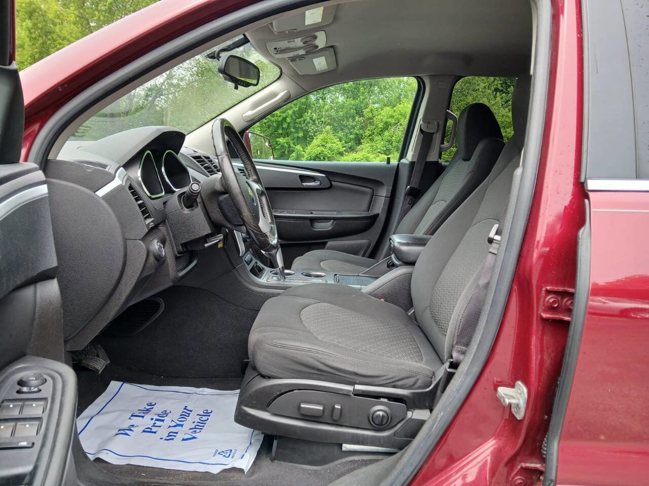 Used 2011 Chevrolet Traverse LT w/ Personal Connectivity Package image 10