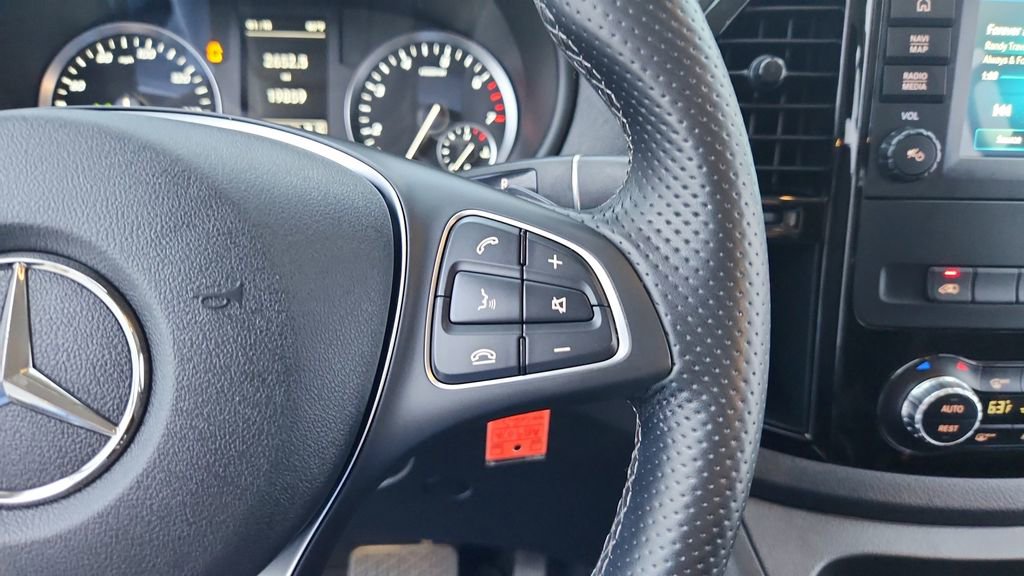 Used 2023 Mercedes-Benz Metris Passenger image 29