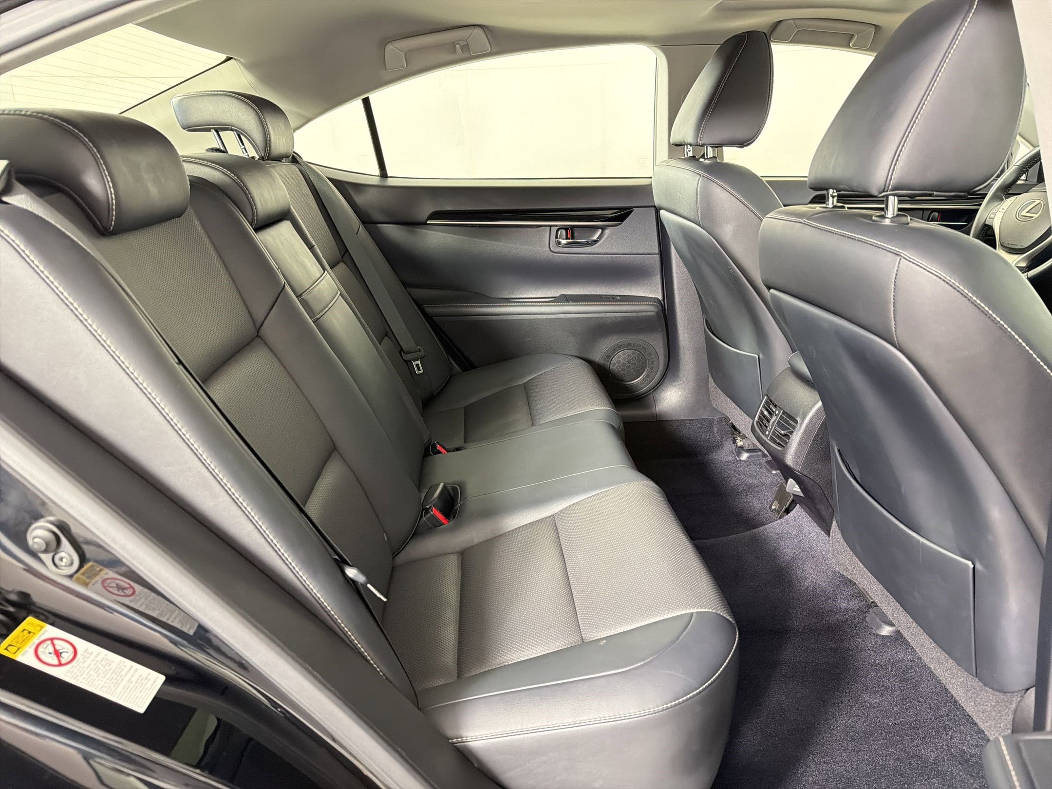 Used 2015 Lexus ES 350 image 29