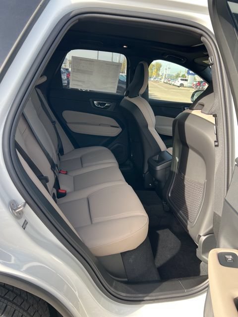 New 2026 Volvo XC60 B5 Plus w/ Climate Package PRO AWD/4WD image 29