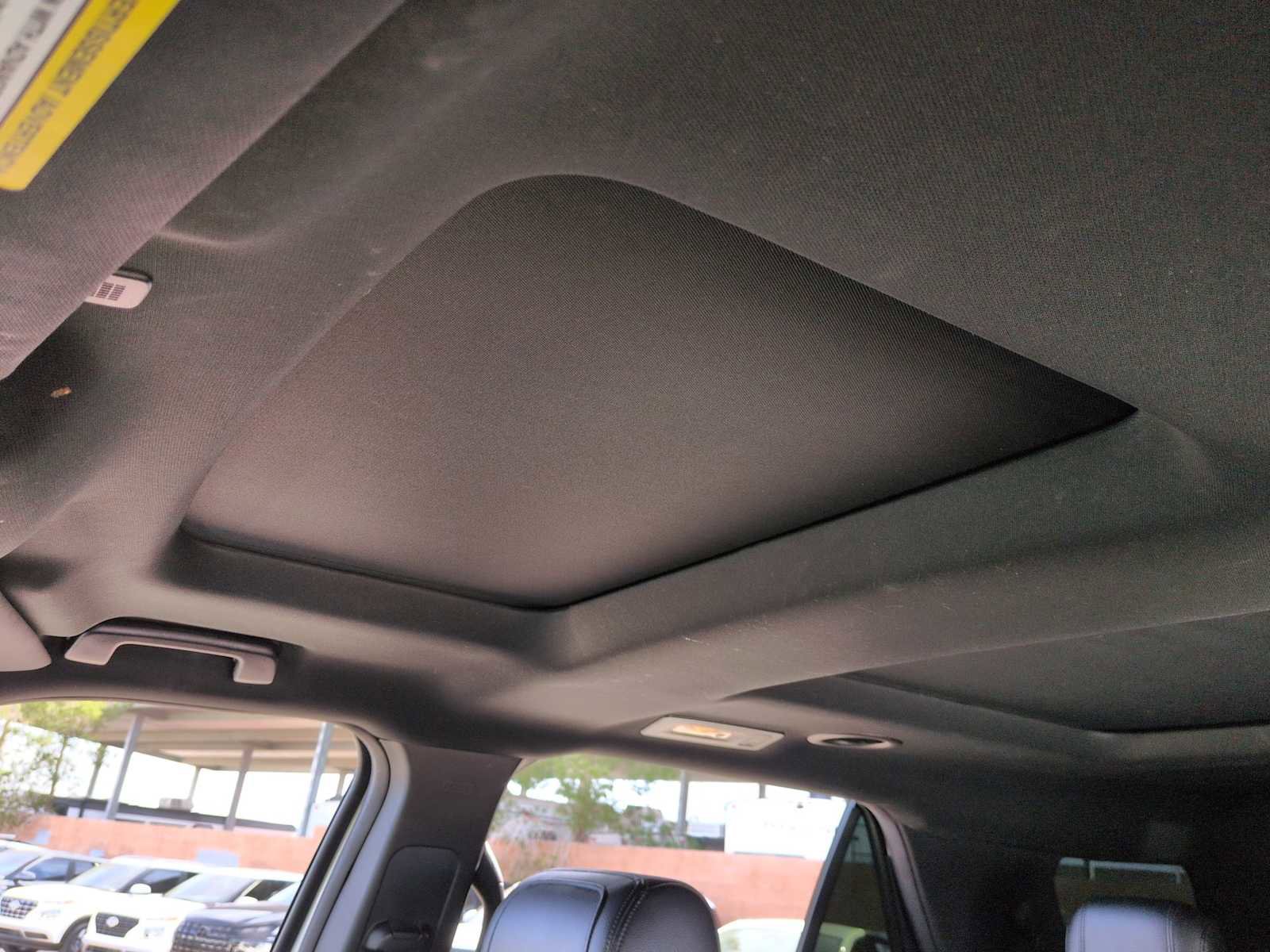 Used 2016 Ford Explorer XLT w/ Equipment Group 202A image 19