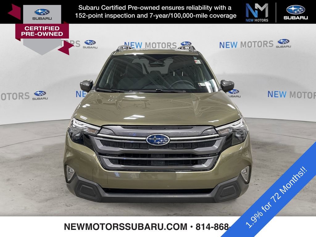 Used 2025 Subaru Forester Premium image 8