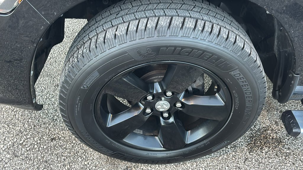 Used 2014 RAM 1500 Express RWD image 30