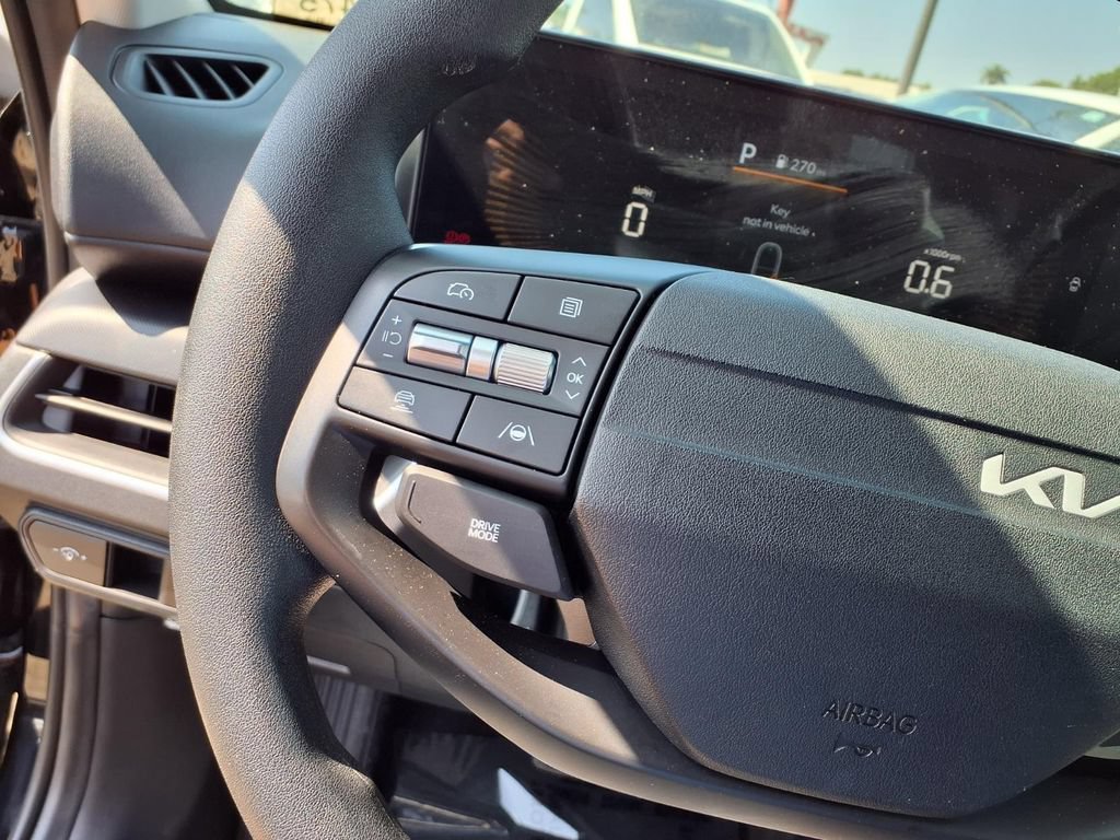 Used 2025 Kia K4 FWD image 9