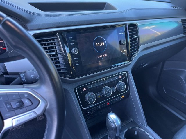 Used 2020 Volkswagen Atlas Cross Sport SEL image 23