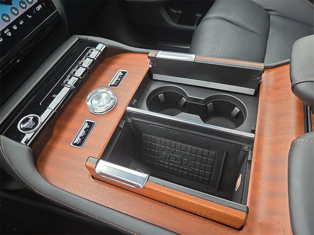 New 2026 Lincoln Navigator L Black Label image 20