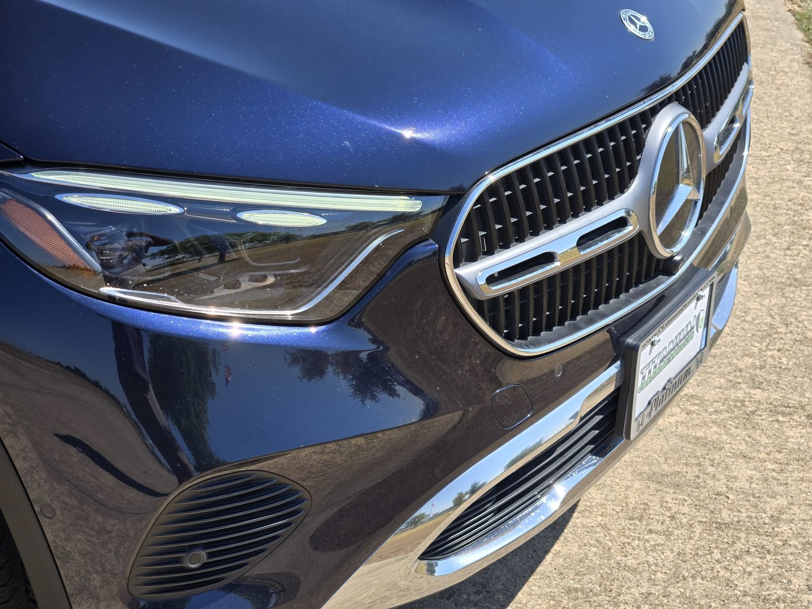 Used 2023 Mercedes-Benz GLC 300 image 12