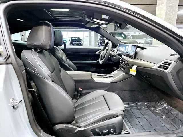 Used 2025 BMW 430i xDrive Coupe w/ M Sport Package AWD/4WD image 26
