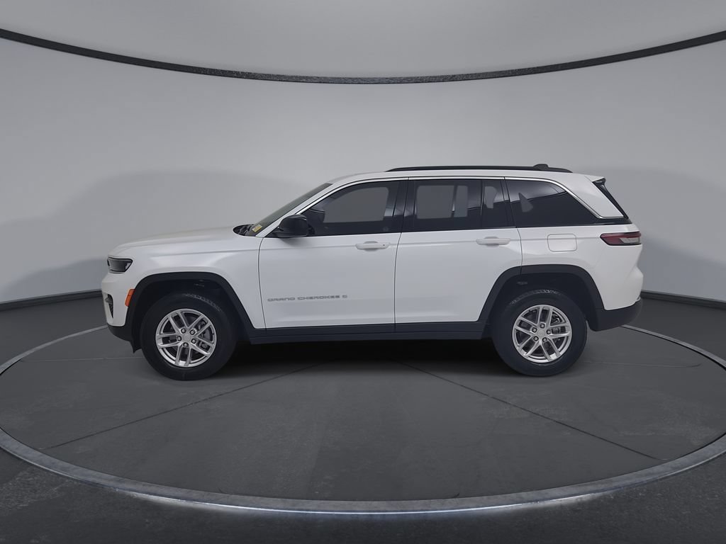 Certified 2026 Jeep Grand Cherokee Laredo X AWD/4WD image 10