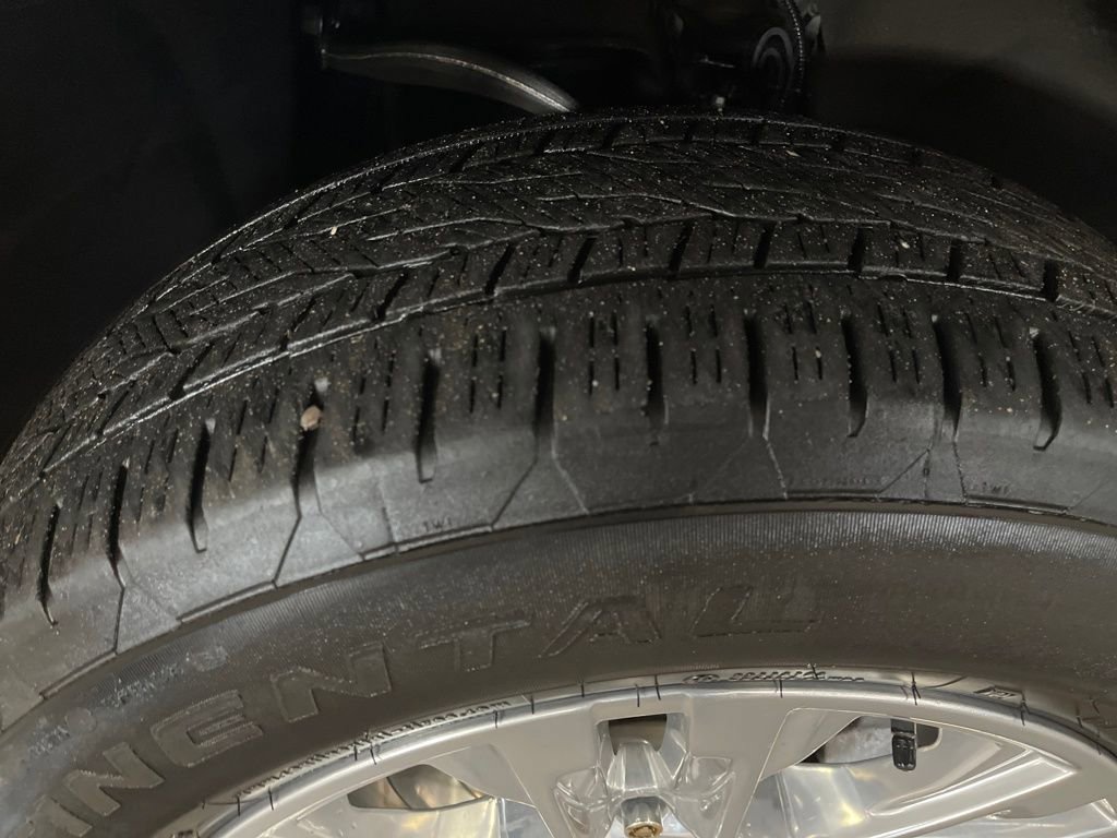 Certified 2022 GMC Yukon Denali image 28