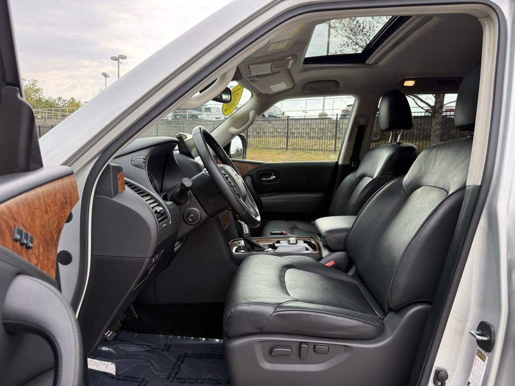 Used 2024 Nissan Armada SL w/ Captain's Chairs Package image 29