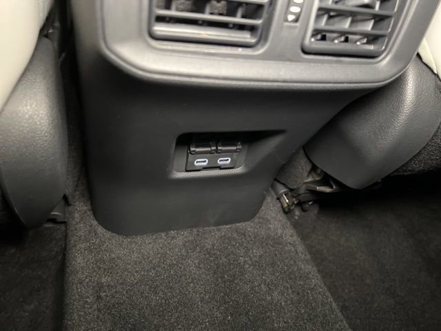Used 2024 Toyota RAV4 Limited AWD/4WD image 55