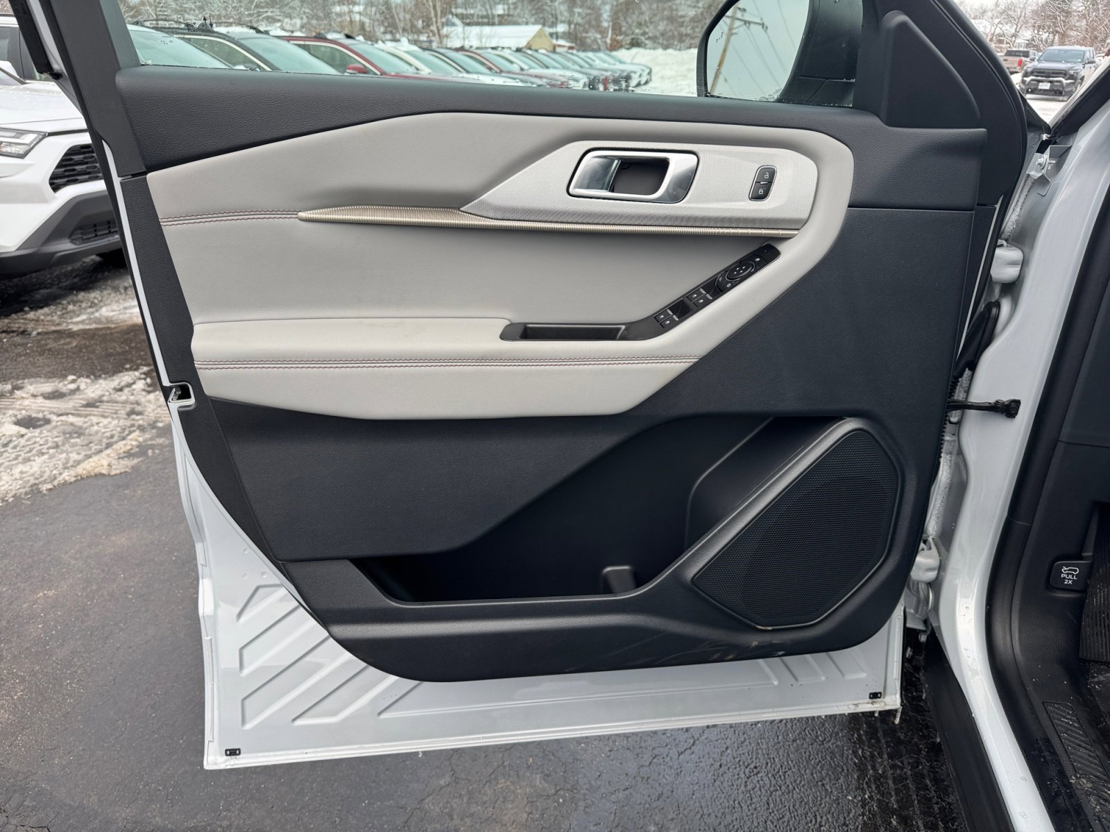 New 2026 Ford Explorer Active w/ Active Comfort Package AWD/4WD image 24