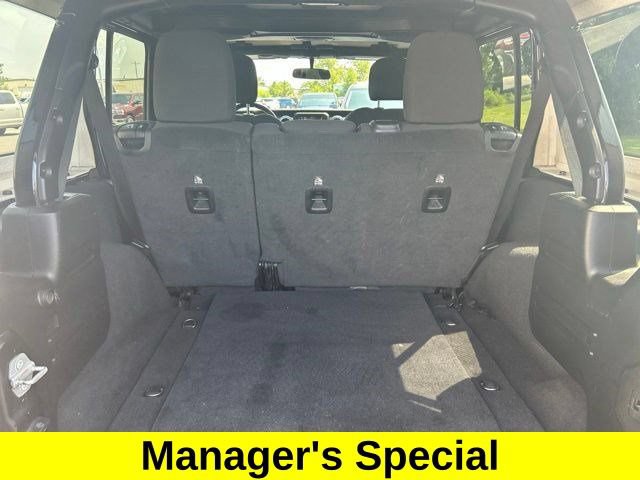 Used 2021 Jeep Wrangler Unlimited Sahara AWD/4WD image 30