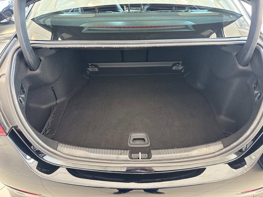 Used 2024 Mercedes-Benz C 300 Sedan image 8