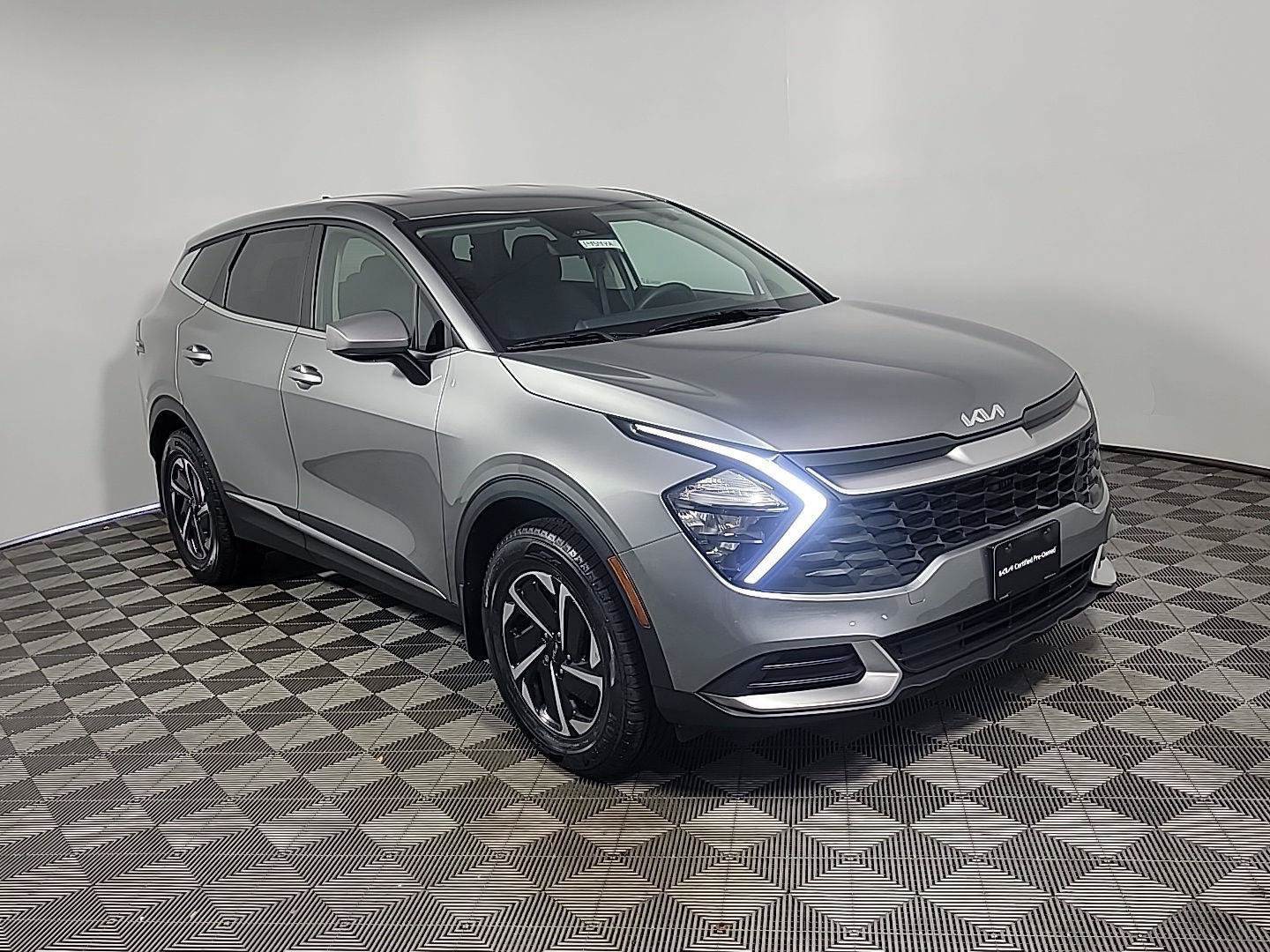 Certified 2023 Kia Sportage LX AWD/4WD image 1