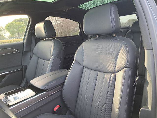 Certified 2025 Audi A8 L 3.0T w/ Executive Package AWD/4WD image 20