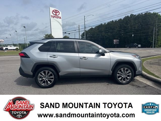 Used 2019 Toyota RAV4 XLE Premium FWD image 2