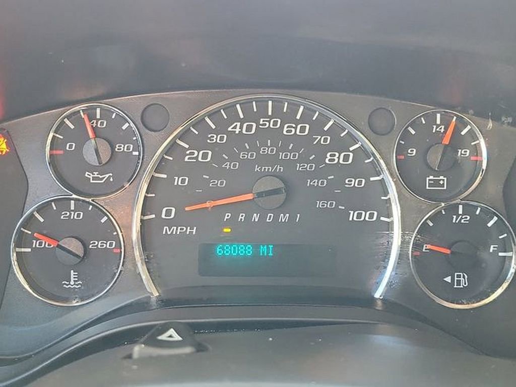 Used 2019 Chevrolet Express 2500 w/ Driver Convenience Package image 28