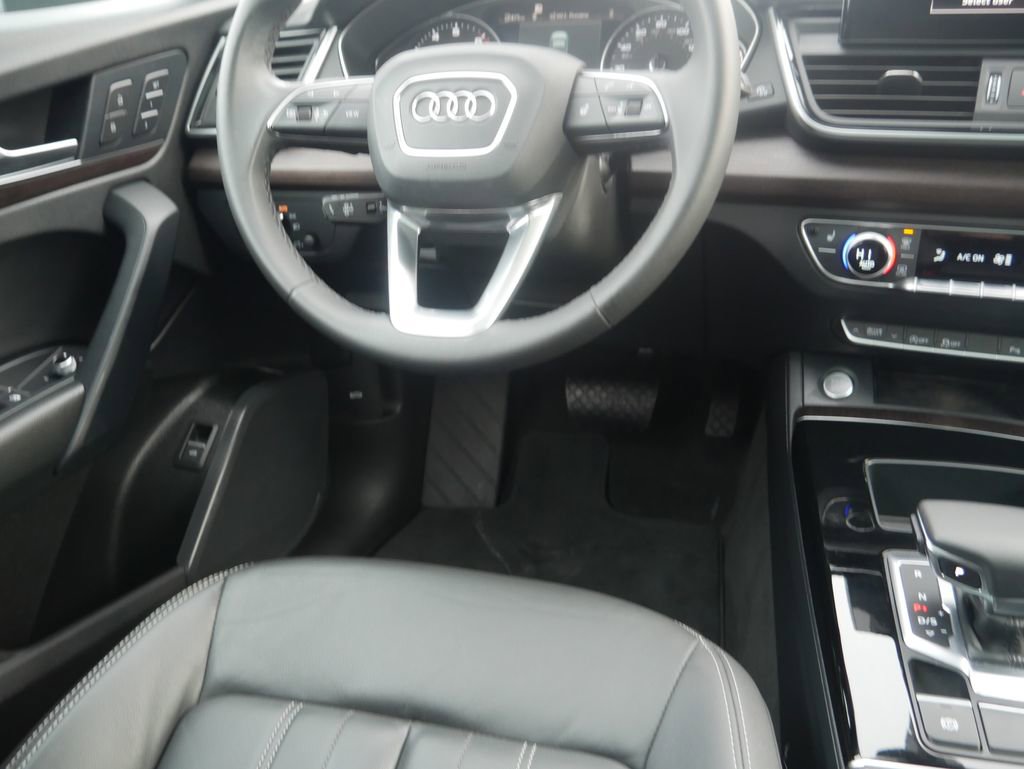 Certified 2023 Audi Q5 2.0T Premium w/ Convenience Package image 37