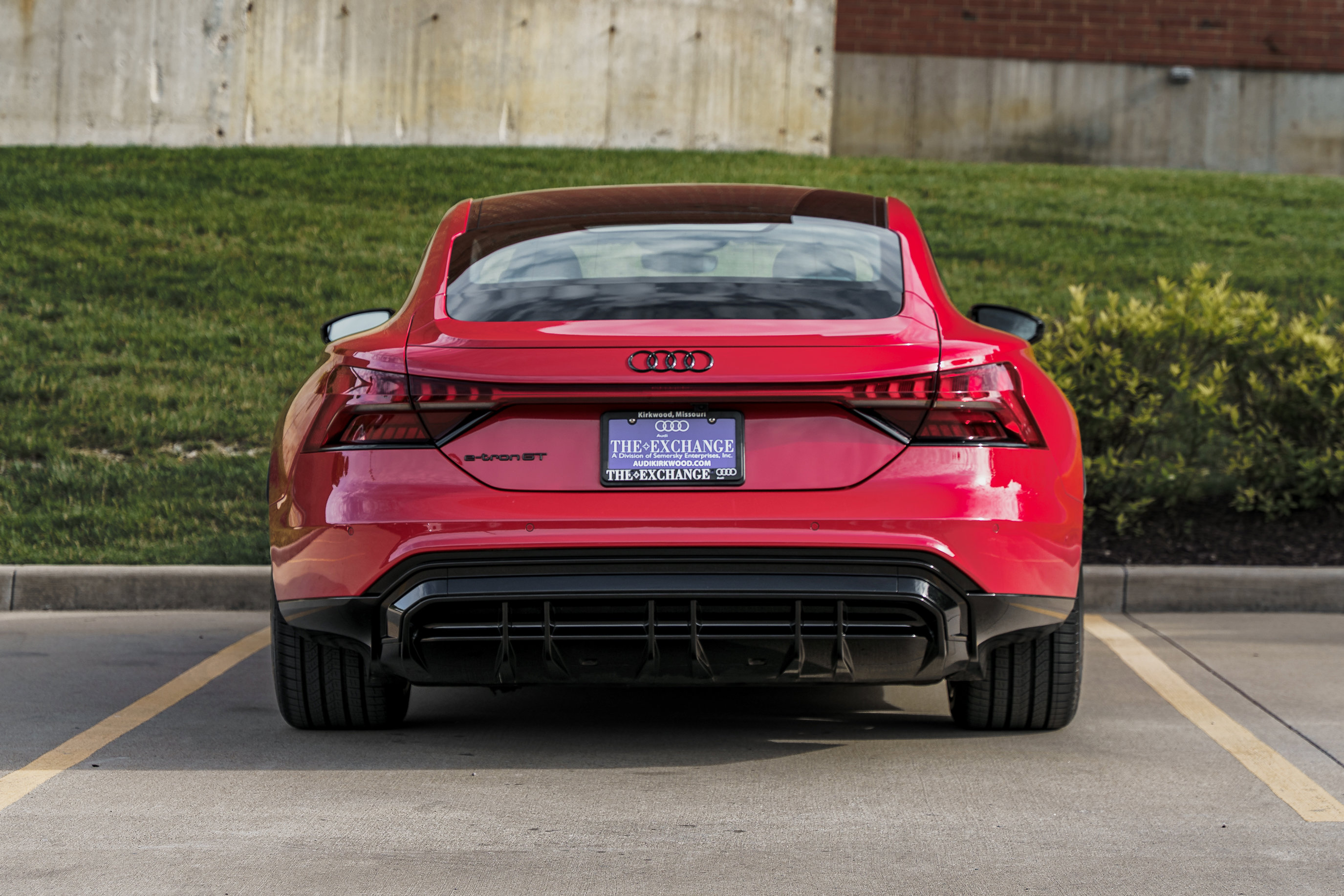 Used 2024 Audi e-tron GT Premium Plus w/ Performance Package AWD/4WD image 28
