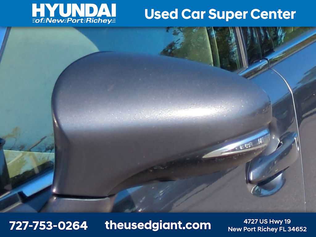 Used 2013 Lexus ES 300h w/ Premium Pkg FWD image 11
