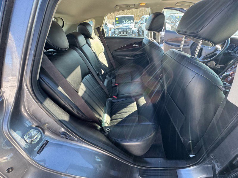 Used 2015 INFINITI QX50 Journey w/ Premium Package image 15