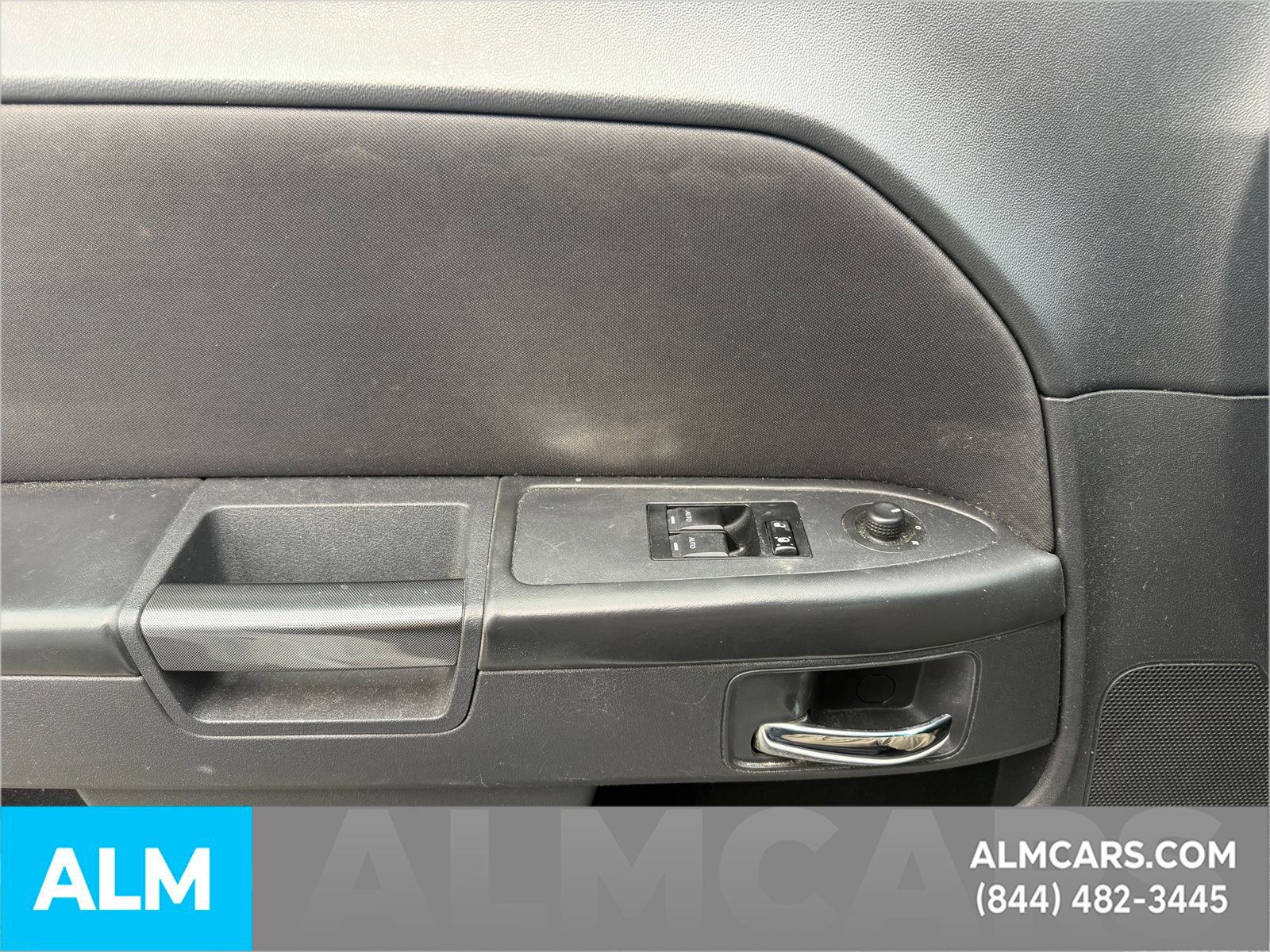 Used 2013 Dodge Challenger SXT RWD image 16