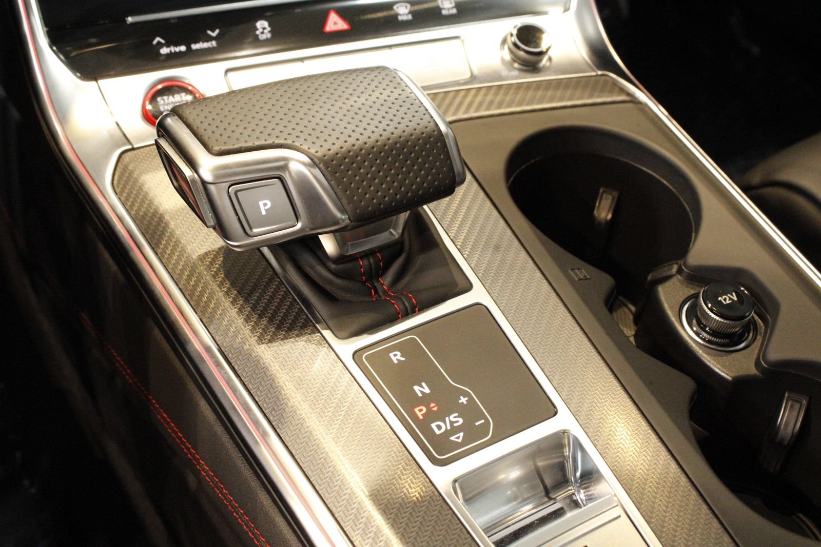 Used 2021 Audi RS 6 AWD/4WD image 27