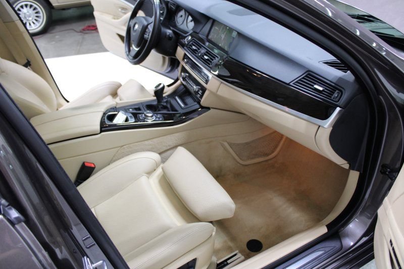 Used 2011 BMW 535i Sedan w/ Active Ventilated Seat Pkg RWD image 8