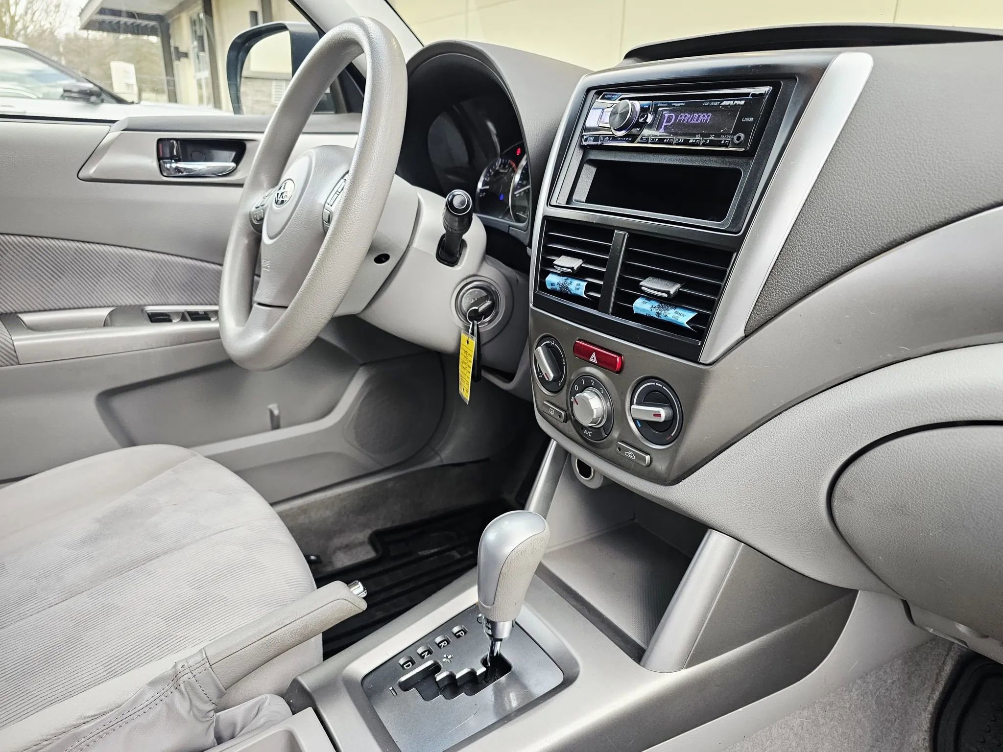 Used 2010 Subaru Forester 2.5X Premium image 14