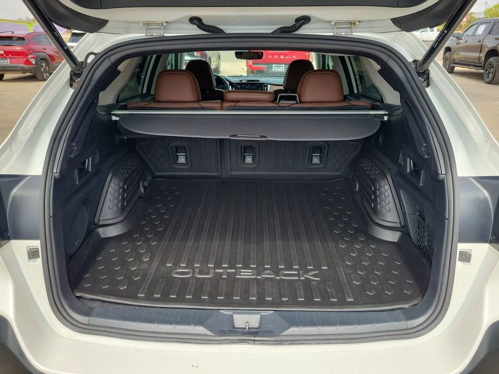 Certified 2022 Subaru Outback Touring XT image 12
