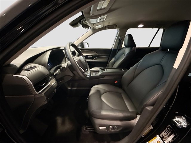 Certified 2025 Toyota Grand Highlander XLE image 17