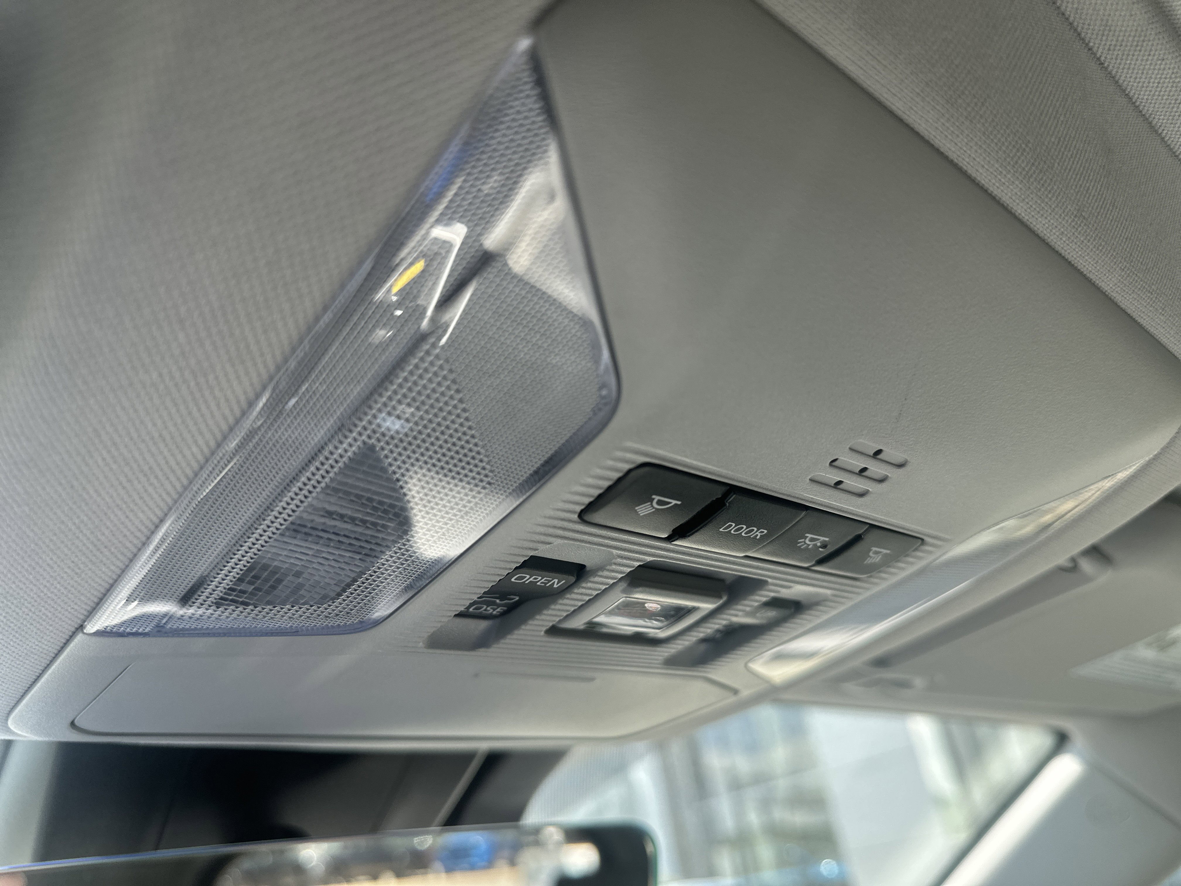 Used 2021 Toyota RAV4 XLE Premium image 35