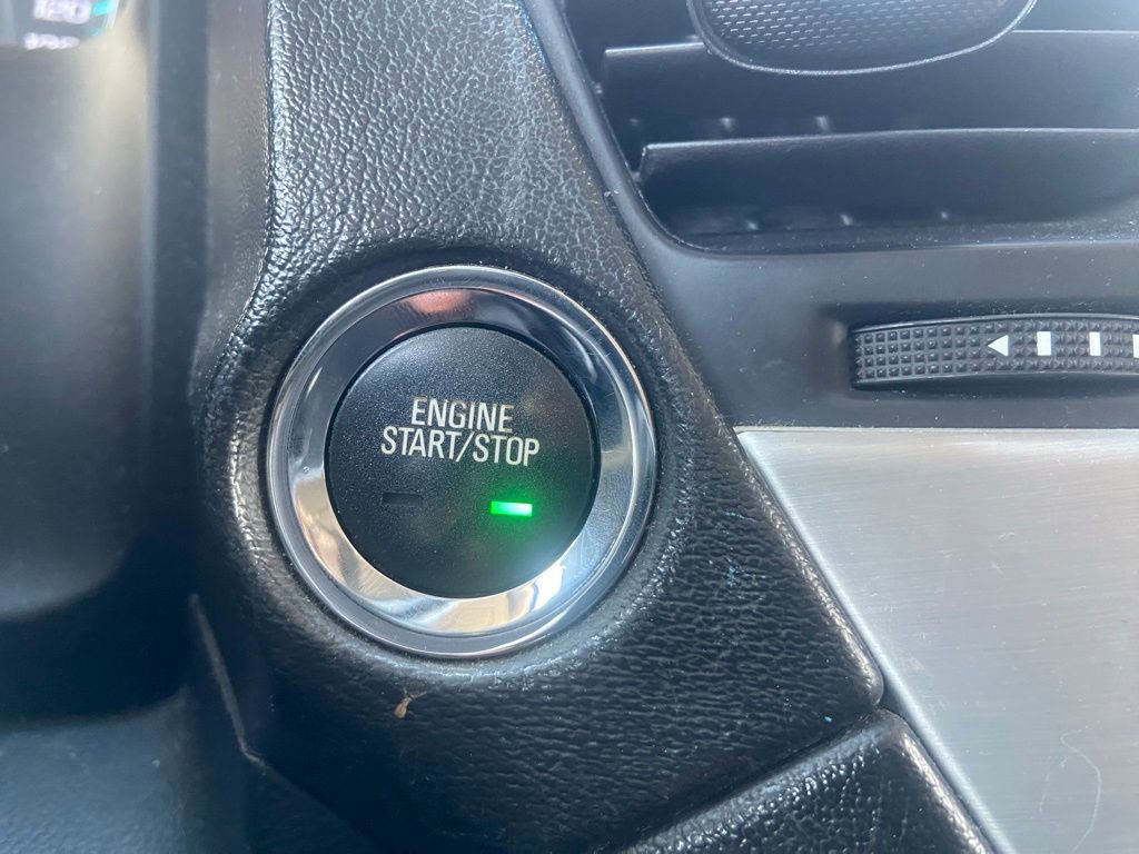 Used 2017 GMC Yukon SLT image 21