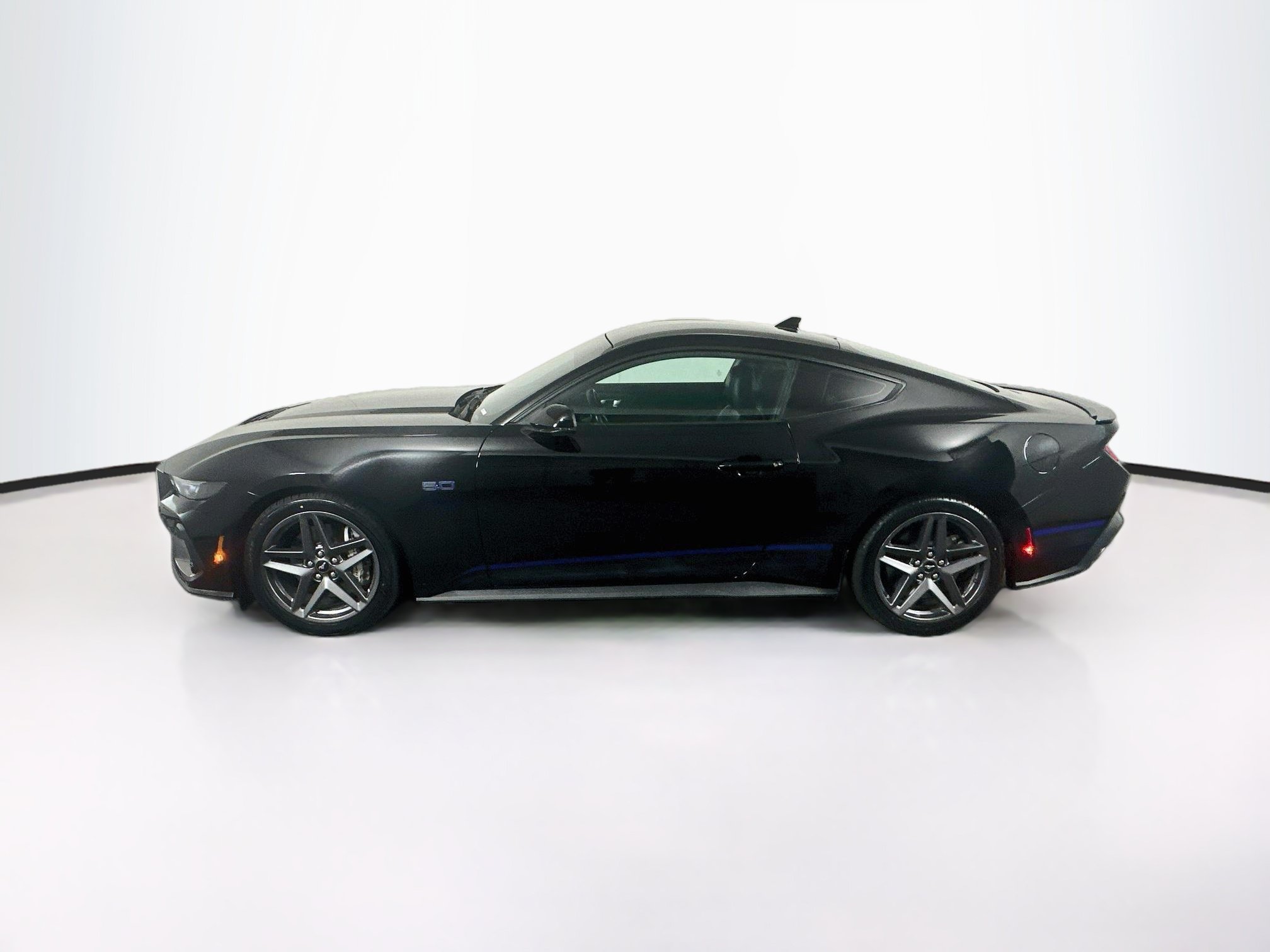 Used 2024 Ford Mustang GT Premium RWD image 4