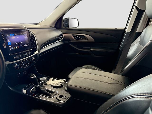 Used 2020 Chevrolet Traverse LT image 23