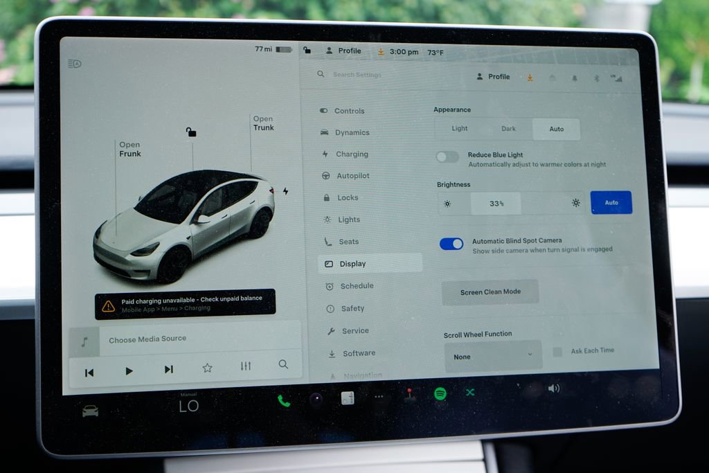 Used 2020 Tesla Model Y Long Range image 30