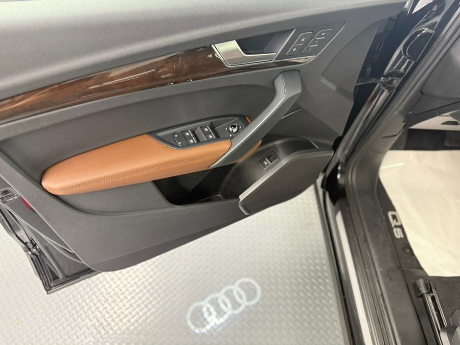 Used 2019 Audi Q5 2.0T Premium Plus w/ Premium Plus Package AWD/4WD image 29