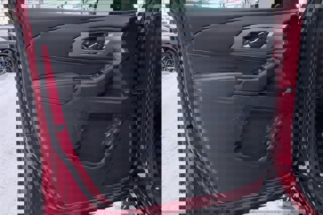 Used 2018 Chevrolet Traverse LT w/ LPO, Cargo Package image 21