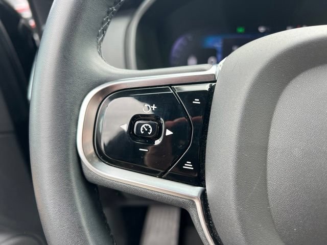 Used 2024 Volvo XC90 B6 Ultimate w/ Protection Package Premier AWD/4WD image 14