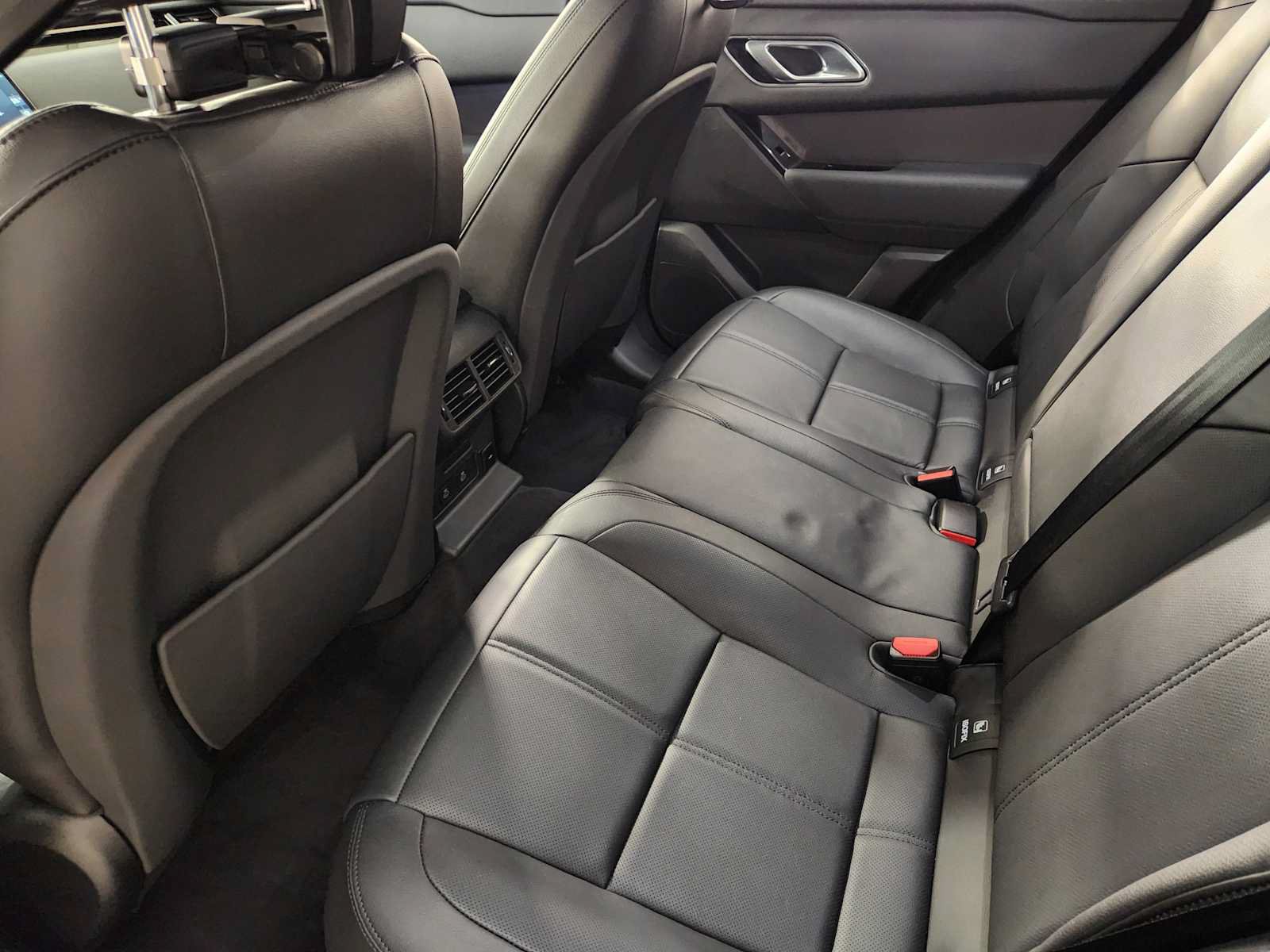 Used 2026 Land Rover Range Rover Velar S AWD/4WD image 29